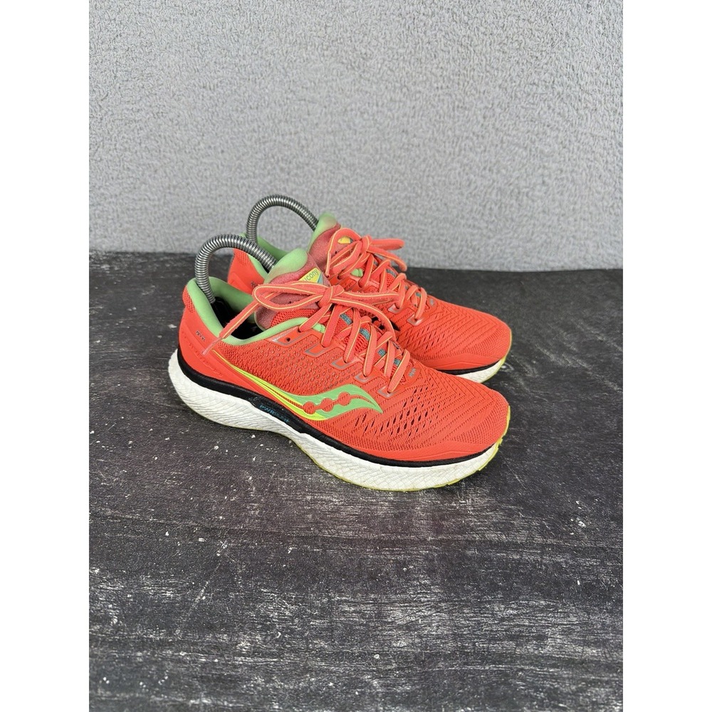 Saucony Womens Triumph 18 Red Mutant Running Shoes US Size 7.5